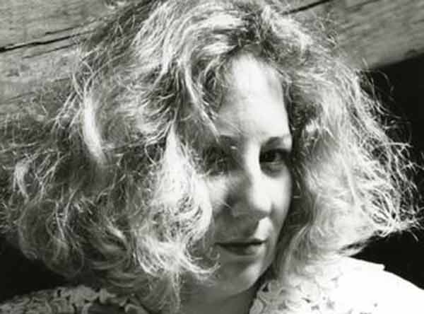 A Parigi una marionetta presenta il libro di Valeria Moretti