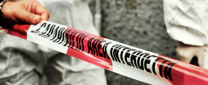 Famiglia morta a Firenze, colpi di arma da fuoco sui corpi