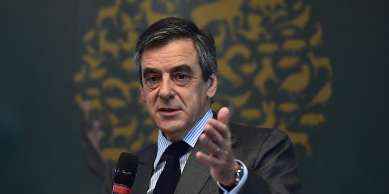 Francia. Fillon accusato di “falso” e “truffa aggravata”