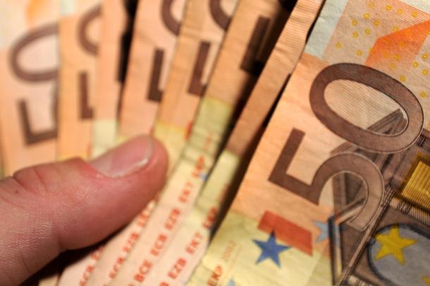 ll Pil pro capite medio degli italiani e’ sceso del 10,8%