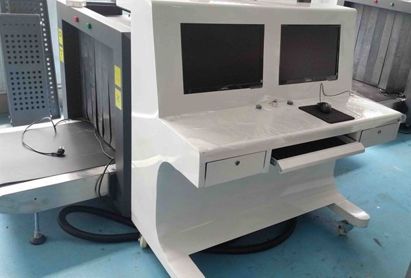 Isis sviluppa bomba non rilevabili nei computer. Allarme negli aeroporti