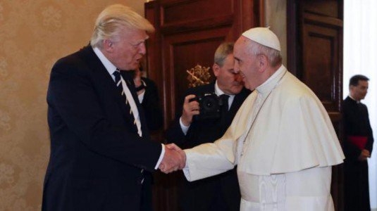 Trump sbarca in Vaticano