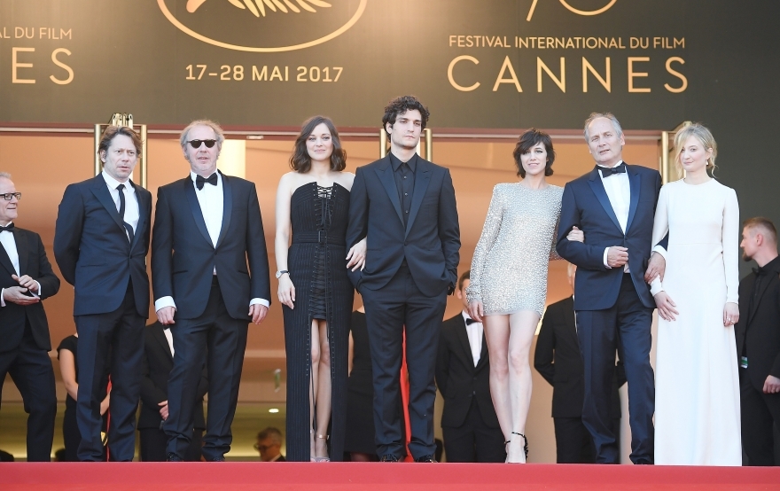 Cannes 70.  “Les Fantôme d’Ismael”, un’apertura snob