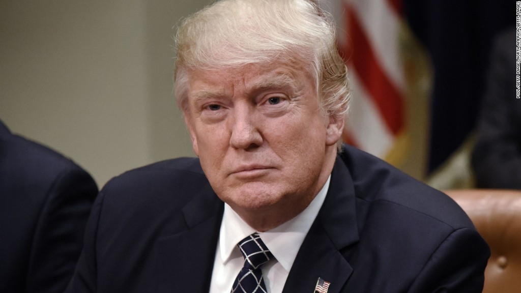 Usa. Due Procure citano TRump per violazione della Costituzione