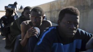 Li chiamano migranti economici ma è un’ipocrisia