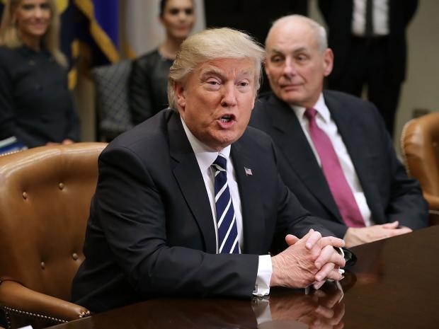 Usa: l’amministrazione Trump cancella centinaia di regolamenti dell’era Obama