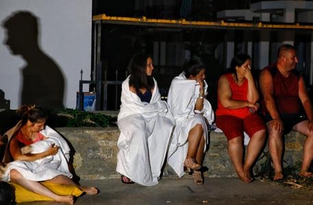 Grecia, terremoto di magnitudo 6.7: due morti e 120 feriti a Kos