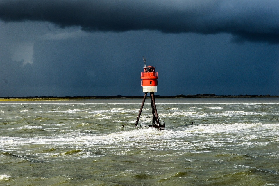 Meteo, Italia spaccata in due: temporali al Nord e caldo torrido al Sud
