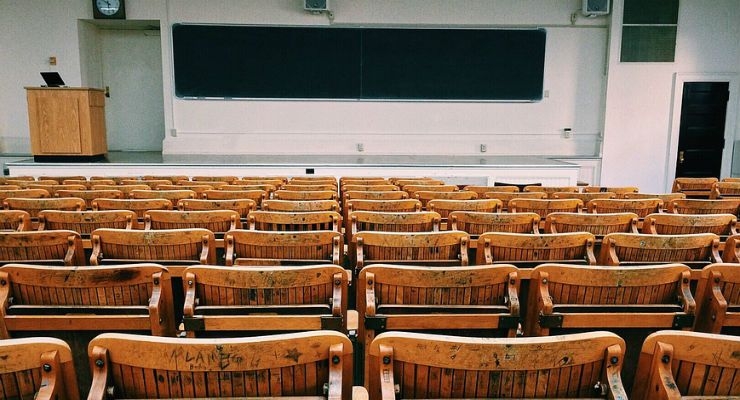 Università. Non avete il diritto di parlare di merito