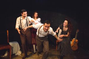 Teatro Quirino. “La leggenda del pescatore che non sapeva nuotare”, analisi di un talento che si eleva