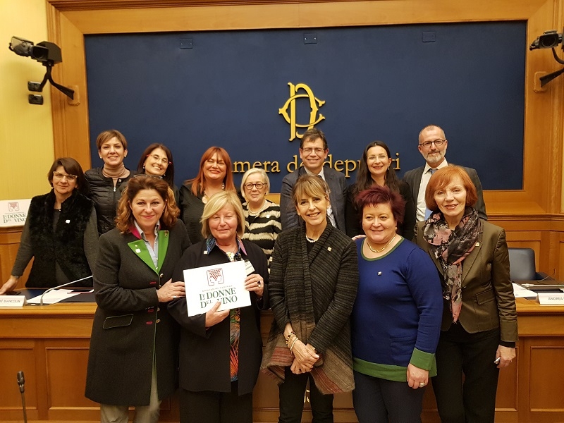 “Le Donne del Vino” entrano in Parlamento per diventare wine manager