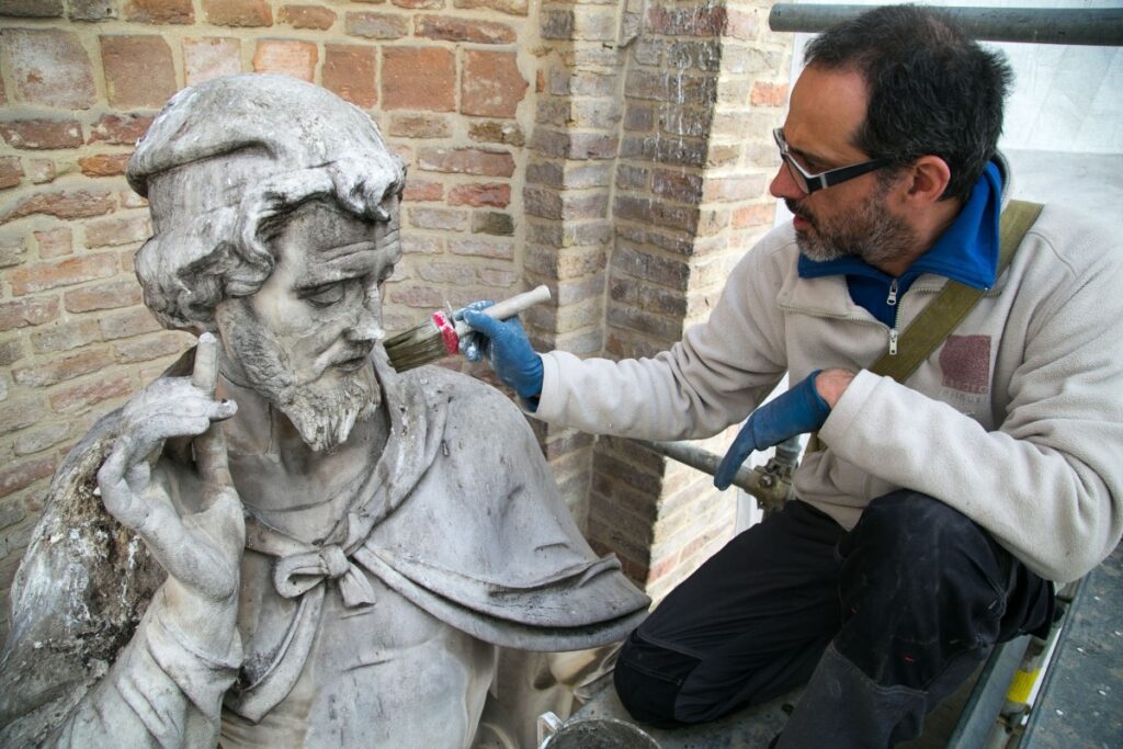 Restauro: intervenire sulla pietra rispettando le patine
