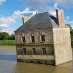 la-Casa-nella-Loira-di-Jean--Luc-Courcoult-500x375
