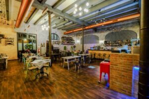 Il nuovo locale più cool di Roma a Testaccio “Li Ar Monte”