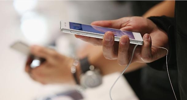 Agcom: gli utenti di telefonia rimborsati