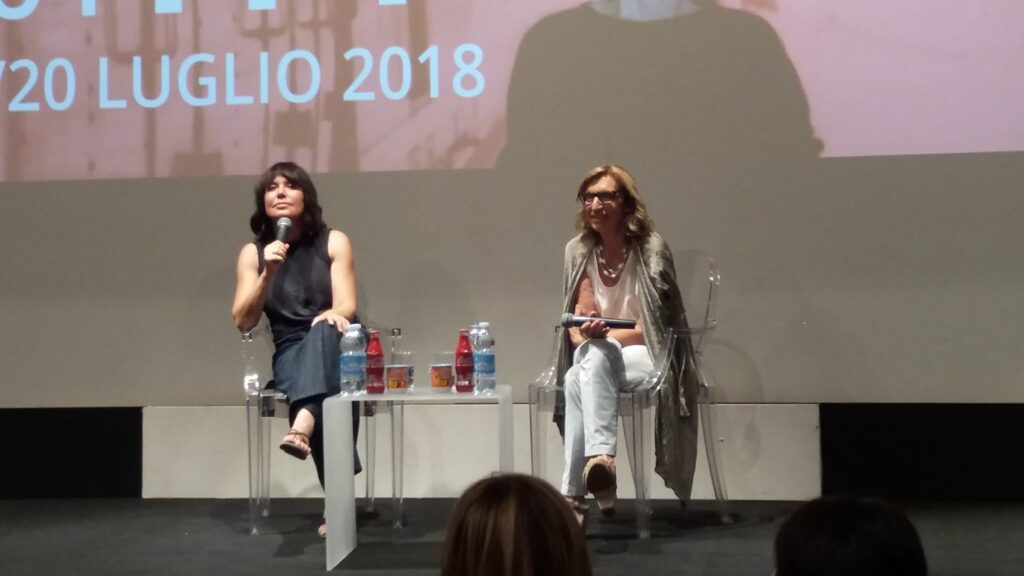 Taormina film fest. Sabina Guzzanti, la forza dirompente delle verità satiriche