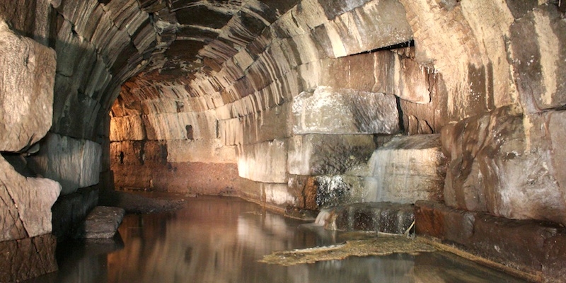 Futuro incerto per la Cloaca Maxima