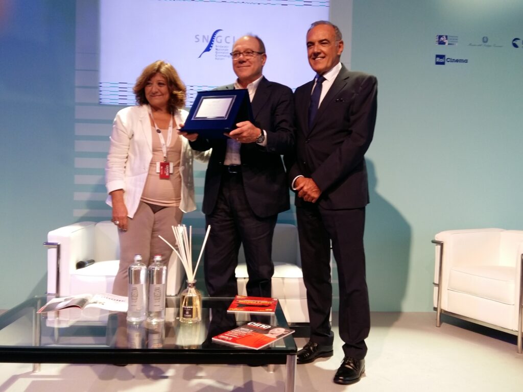 Venezia 75. Il premio Pietro Bianchi del SNGCI a Carlo Verdone