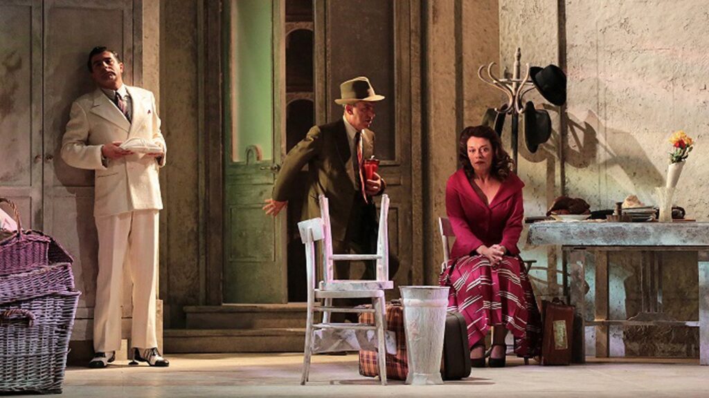 Teatro Argentina. “Questi fantasmi!”, le anime salve di Eduardo De Filippo