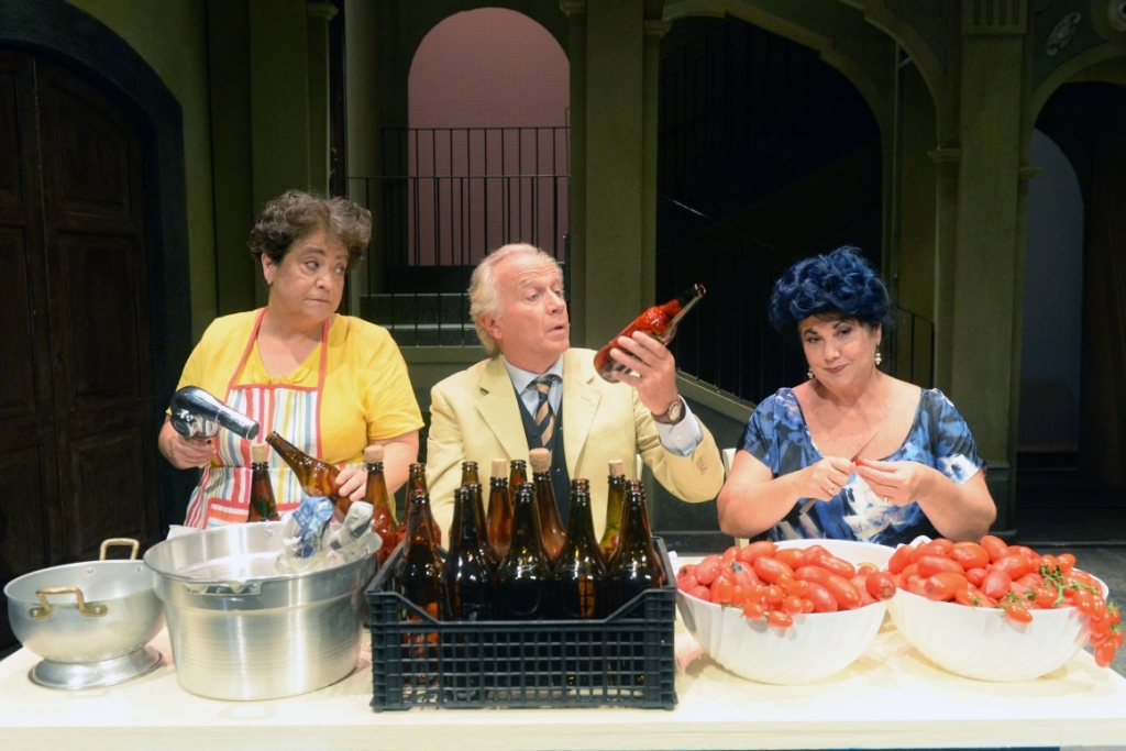Teatro Quirino. “Così parlò Bellavista” incolla, coinvolge e diverte. Recensione
