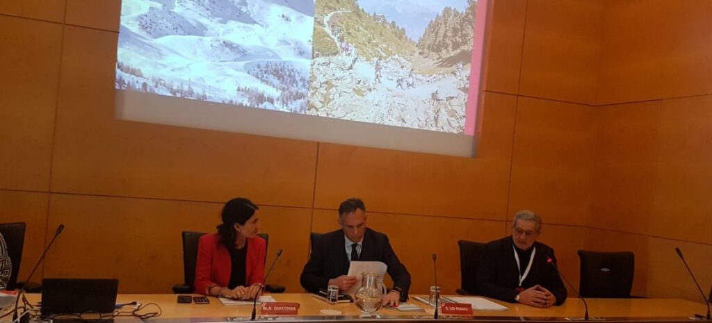 Presentato da Trenitalia il nuovo Travel book neve e parchi