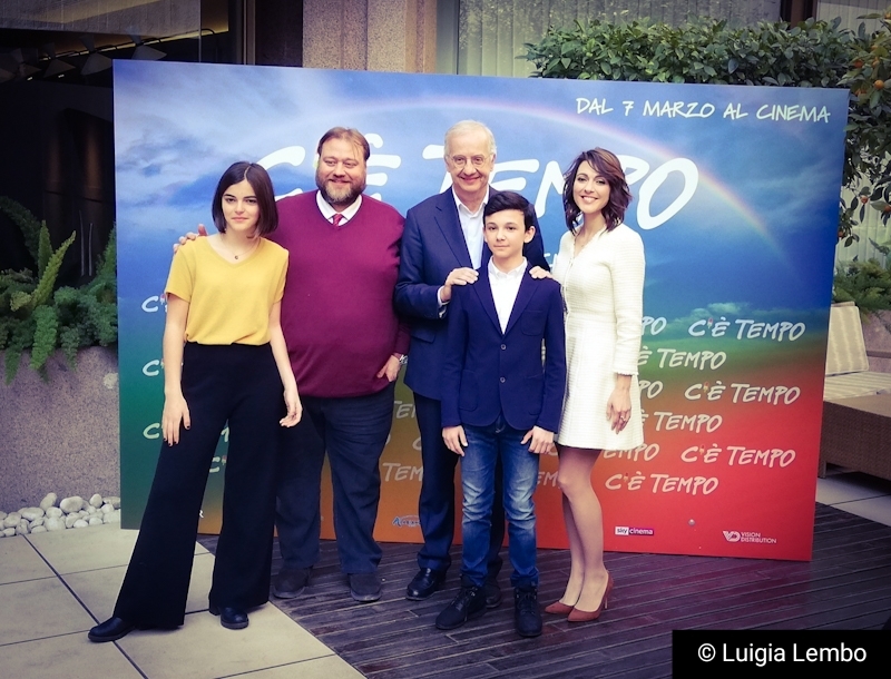 “C’è tempo”: nel film di Veltroni, il sogno di un’umanità arcobaleno