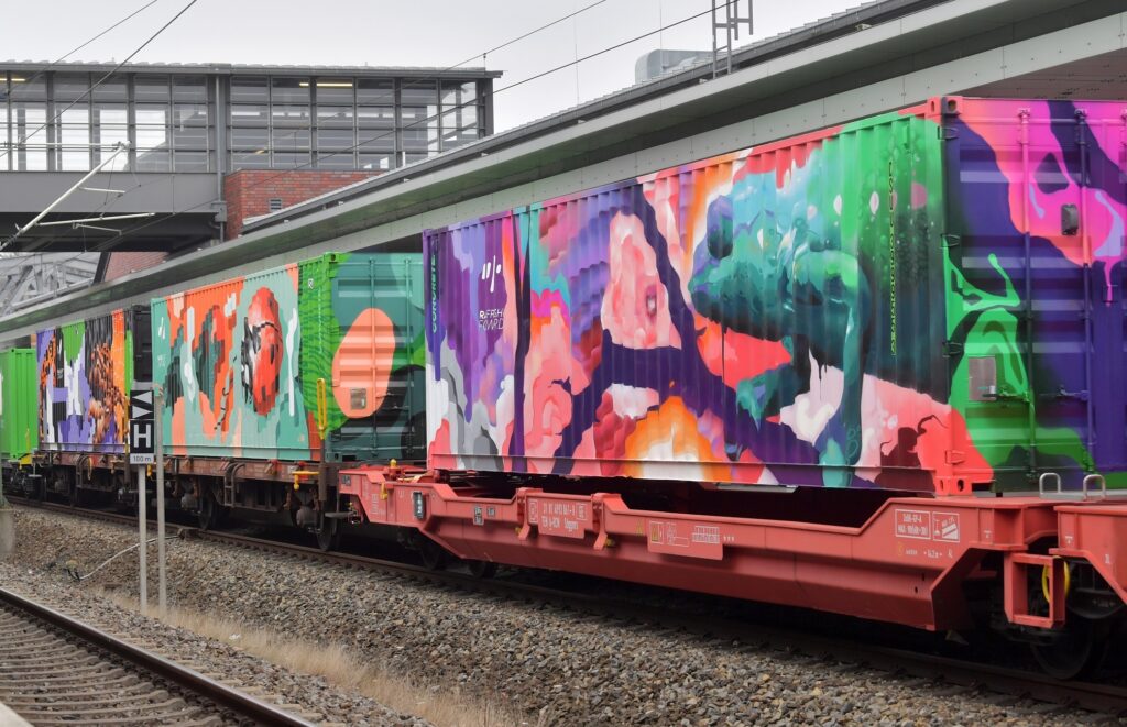 Noah’s Train fa tappa a Roma alla stazione Tiburtina per incentivare il trasporto merci su ferro