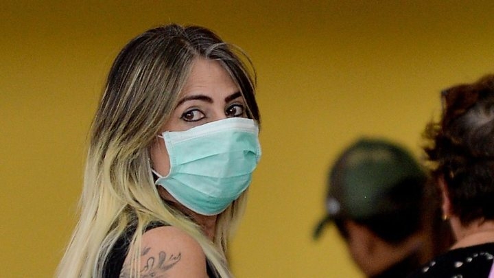 Mascherine e gel disinfettanti: quali richiedere in farmacia di turno