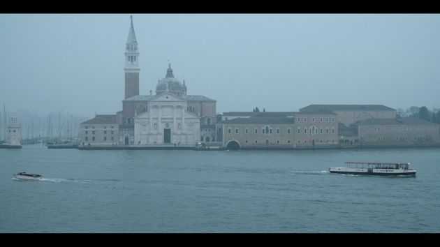 Venezia 77.  Pre-apertura con“Molecole”, sul lockdown e le incognite del vivere