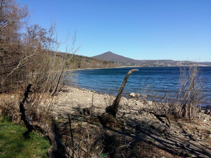 Ambiente.  Lago di Bracciano: l’Acea ricomincia a succhiare acqua