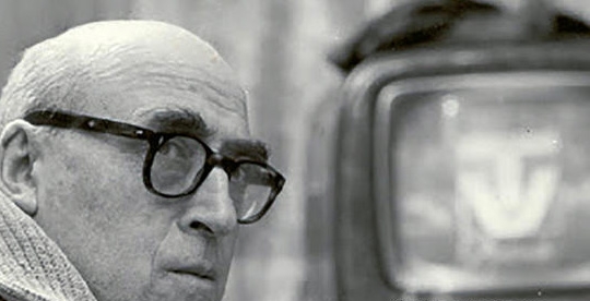 “Strada Nove – La via Emilia e le sue curve” di Carlo Donati, il fascino della storia on the road