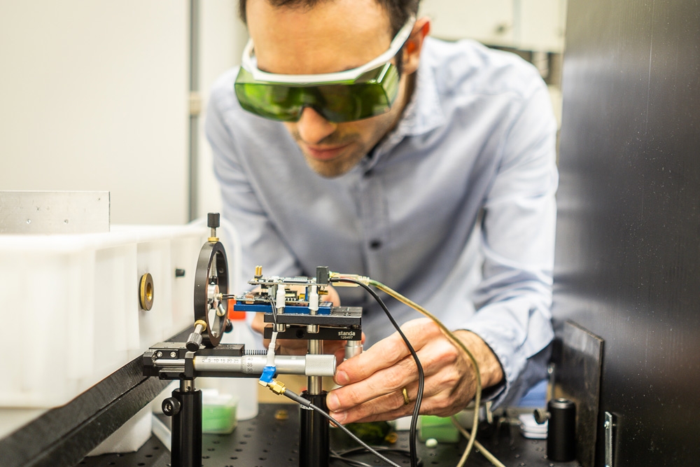 Ricerca. Università di Milano-Bicocca: un mini laser scova i melanomi grazie all’analisi dei suoni