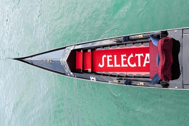 Progetto di Select per la tutela delle tradizioni veneziane: rinasce una gondola storica del maestro d’ascia Giuponi
