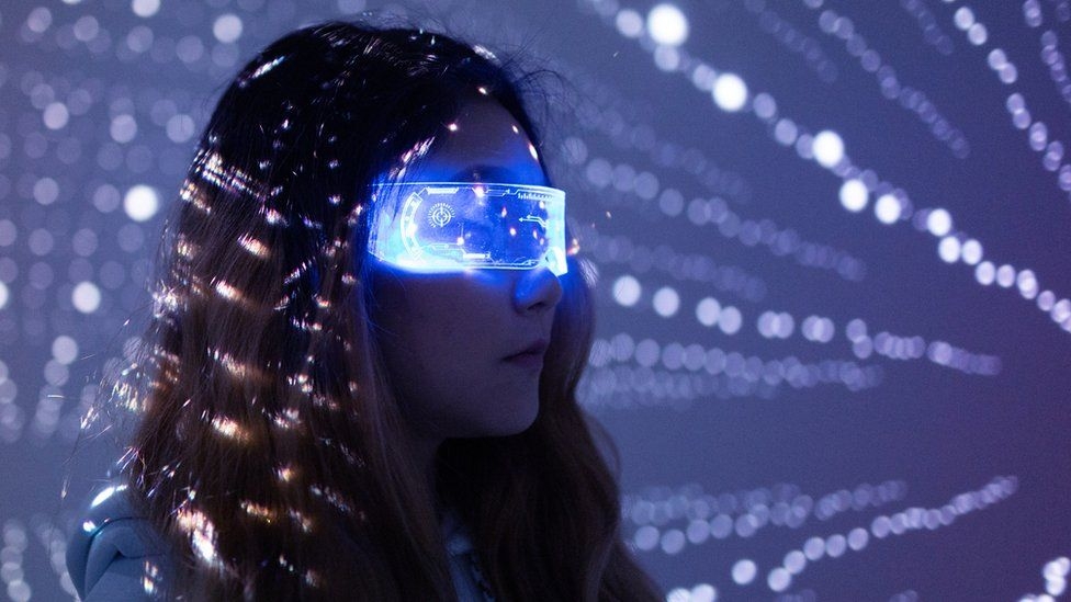 Facebook verso il metaverso: Mark Zuckerberg investe miliardi nella tecnologia del futuro