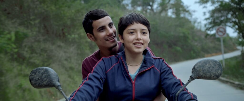 Arriva su MUBU il plupremiato “Prayers for the stolen” di Tatiana Huezo Sanchez