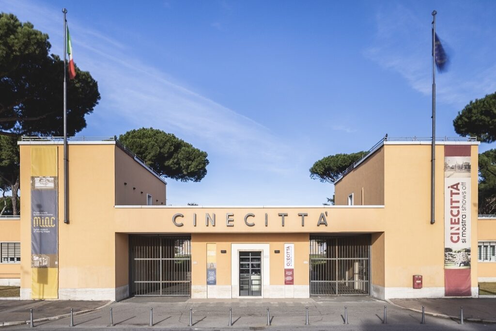 Ucraina. Cinecittà tramite “Save the children” devolve incassi di “Cinecittà di Mostra”
