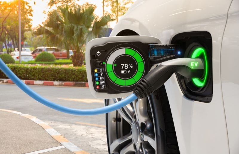 Auto elettriche e noleggio a lungo termine: l’equilibrio perfetto tra sostenibilità e convenienza