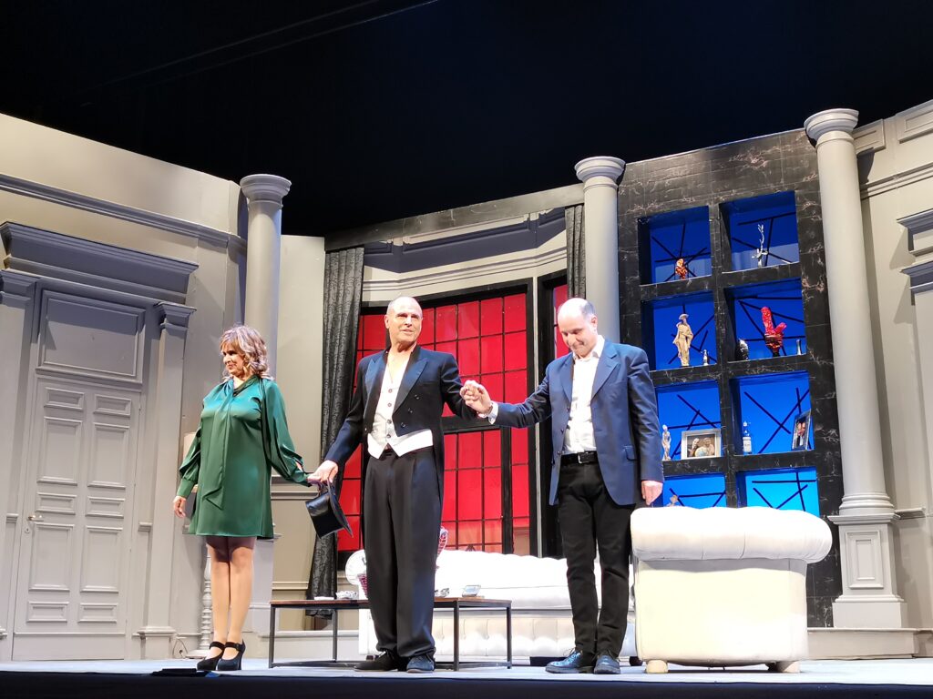 Teatro Quirino: in scena “Buoni da morire”, una riflessione sull’esistenza in chiave tragicomica
