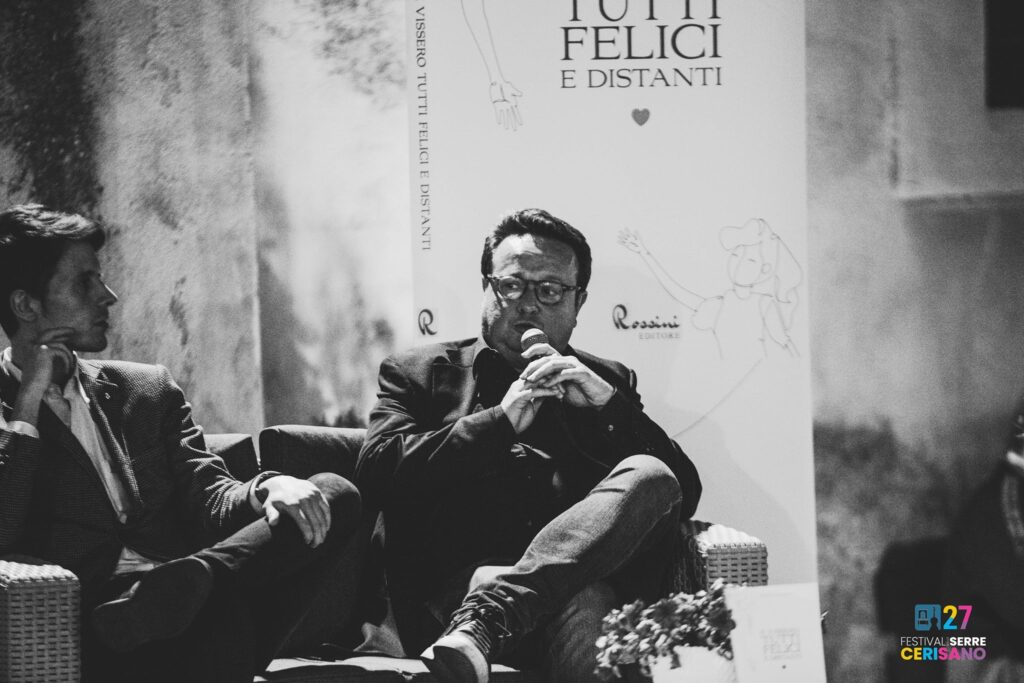 “E vissero tutti felici e distanti” il libro di Marcello Romanelli