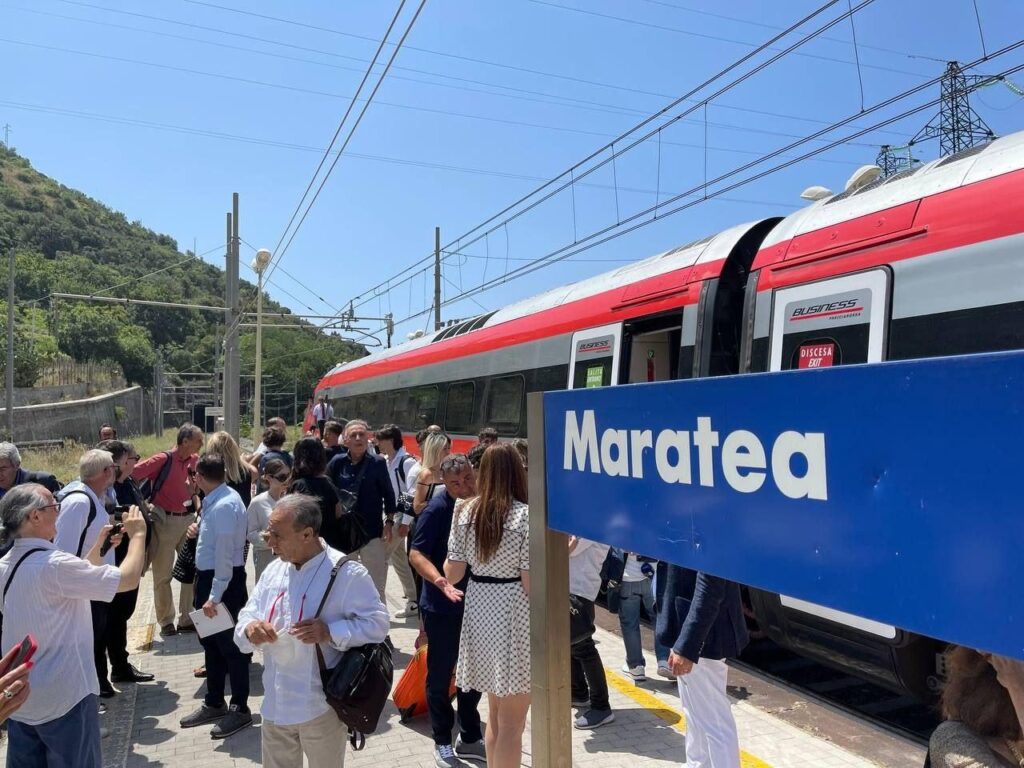 Marateale, il Premio internazionale Basilicata presentato sul Frecciarossa Roma-Maratea