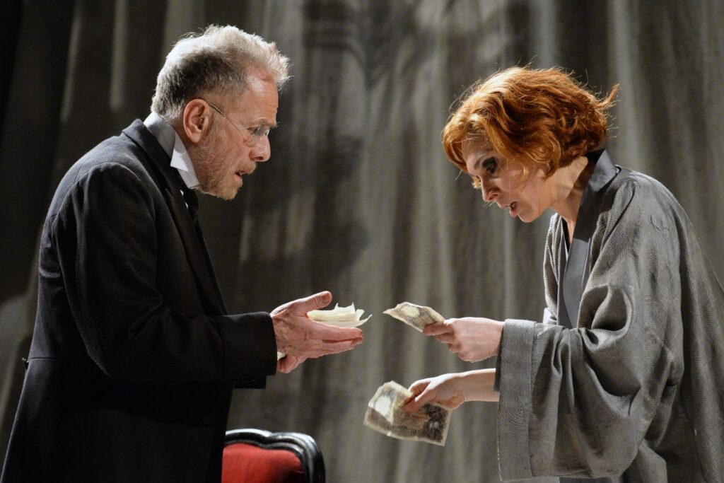 Teatro Quirino. “Il berretto a sonagli” diretto e interpretato da Gabriele Lavia. 8 – 20 novembre