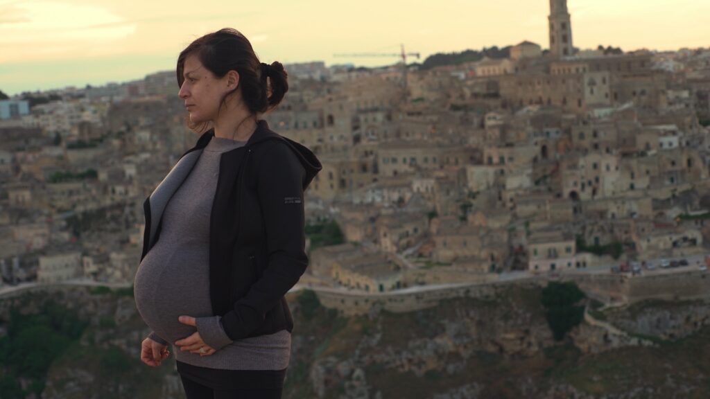 “Telling my Son’s Land”: film su Nancy Porsia, coraggiosissima freelance e madre
