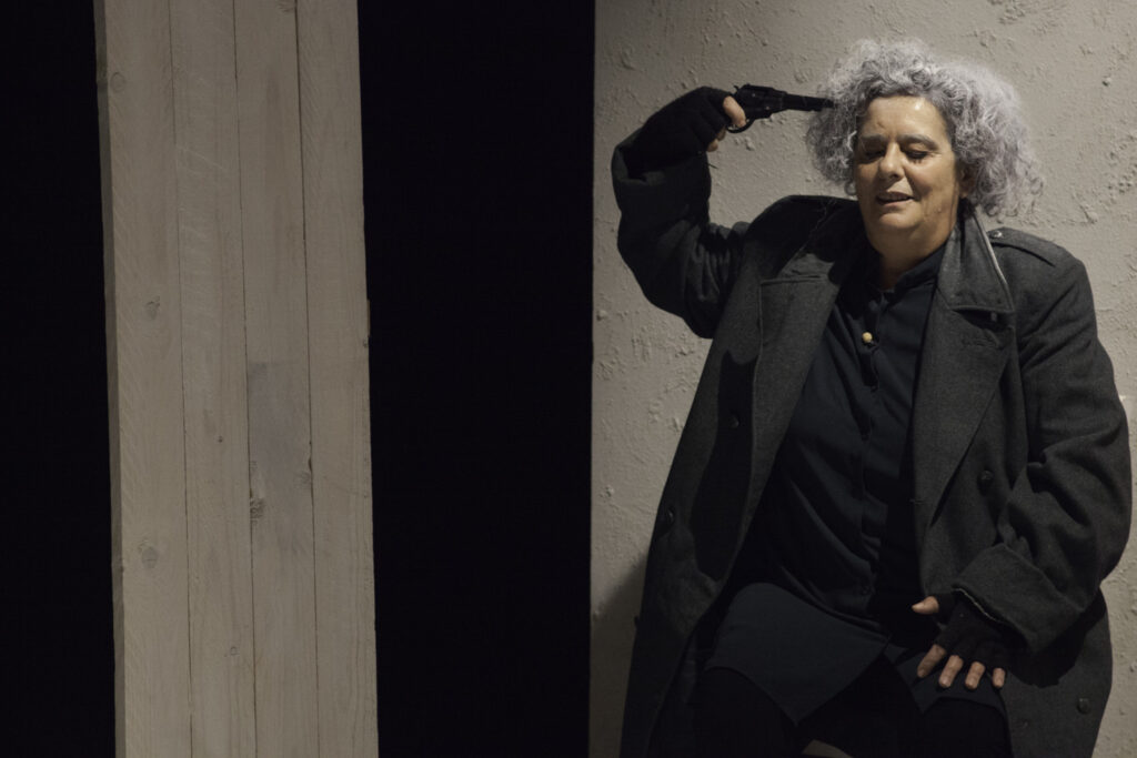 Teatri d’Imbarco. L’ 8 marzo parte il tour de “La Mite” di Dostoevskij. Date e luoghi