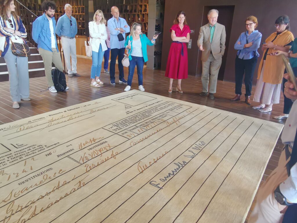 Antinori Art Project. Nella cantina-museo il tappeto di Elisabetta Benassi