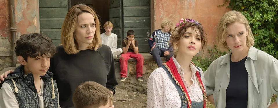 Prime Video. “Addio al nubilato” di F. Apolloni dal 17 ottobre