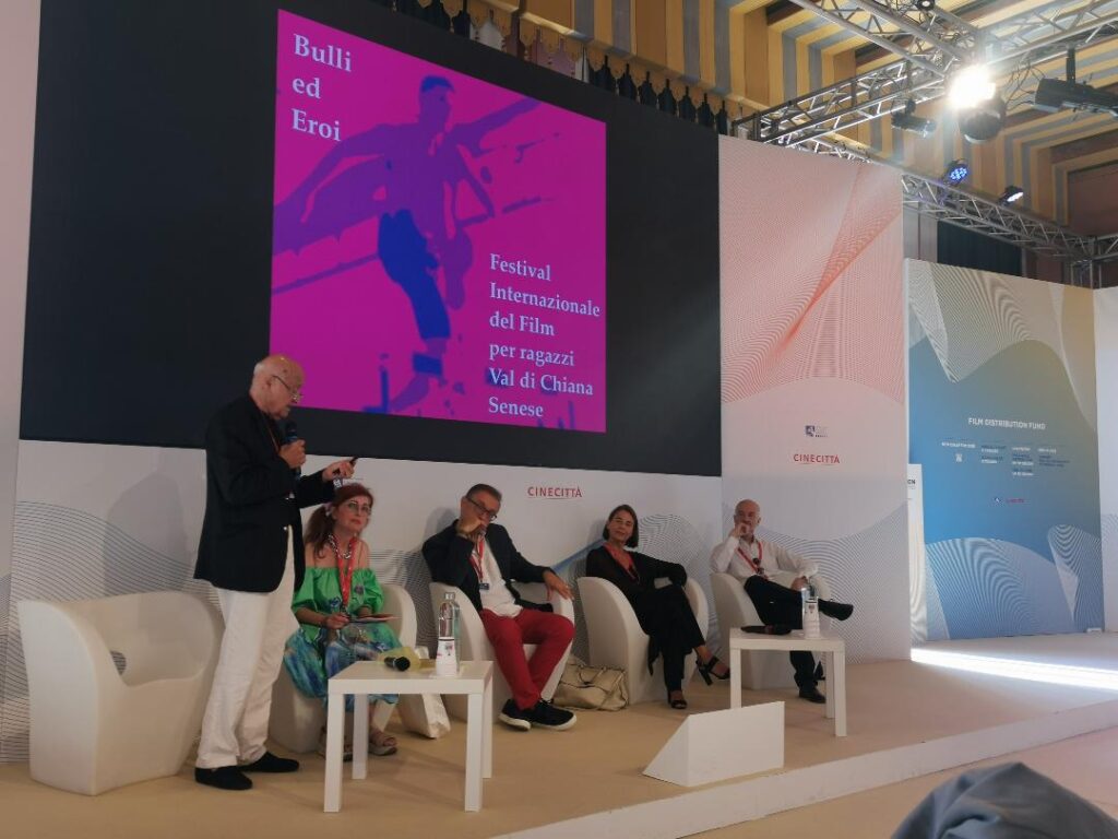 Venezia 80. “Bulli ed eroi “ assegna il Premio “Gregorio Napoli”
