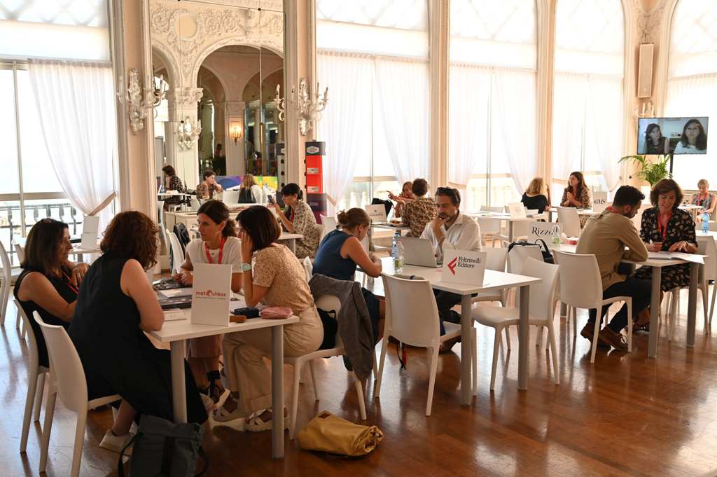 Venezia 81. Aperto fino al 28 maggio il bando del Book Adaptation Rights Market 