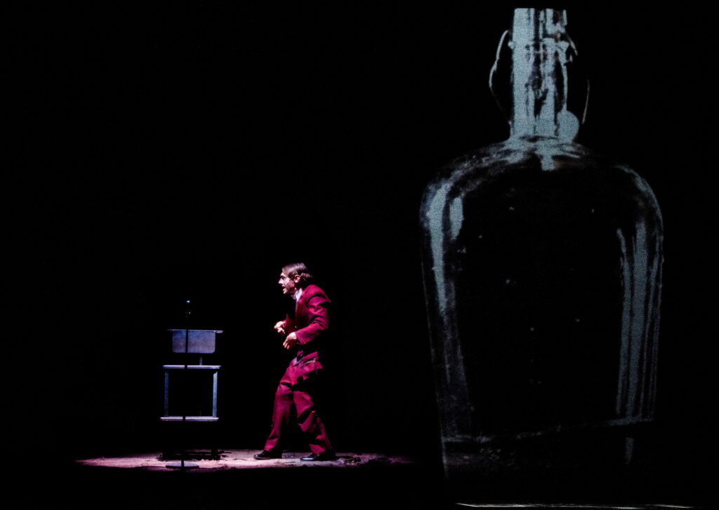 Teatro Quirino. “Racconti disumani” di Franz Kafka 30 gennaio 4 febbraio