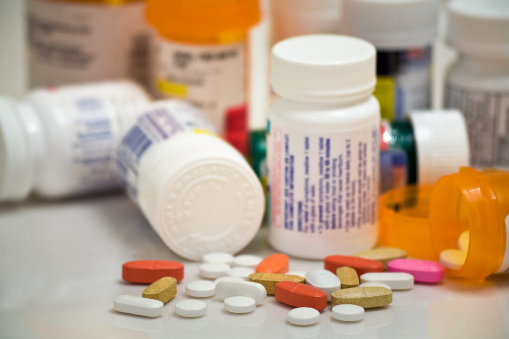 Medicine: come conservarle in viaggio e in vacanza. I consigli di Aifa