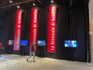 Tre voci per una Biennale. Speciale Speech Art Venezia 2024